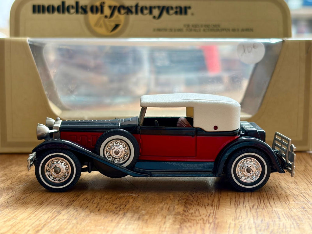PACKARD VICTORIA 1930
