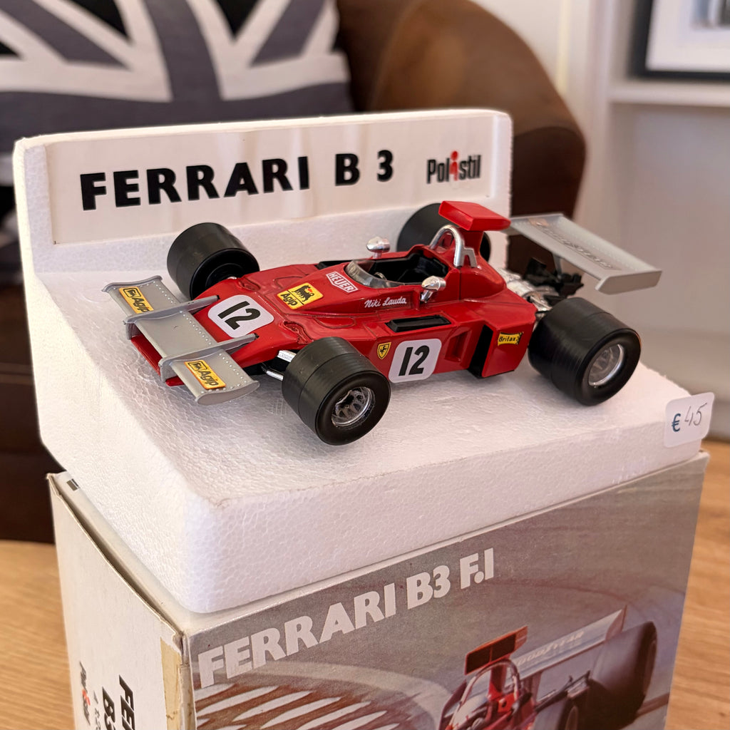 Ferrari B3 F.1 de couleur rouge