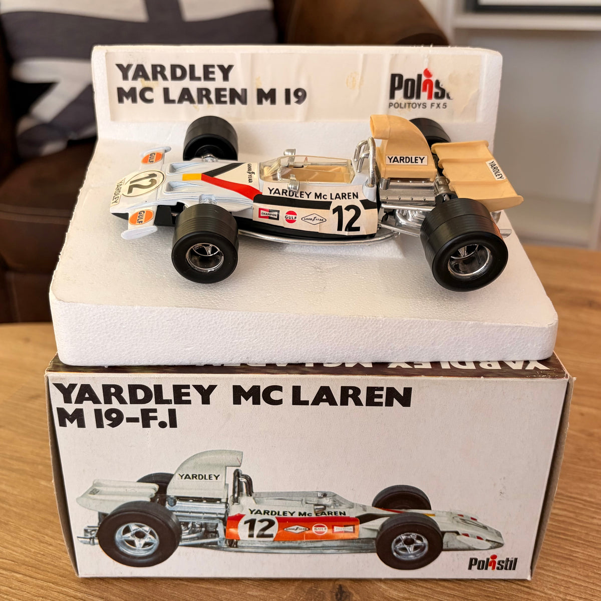 MC LAREN YARDLEY M 19 F.1